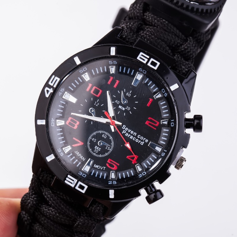 Montre d'extérieur multifoncti - Fire Starting Kit avis et prix